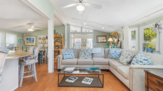 426 Sand Dollar Ct., Myrtle Beach, SC 29575