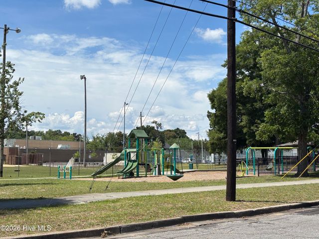 417 S 13th Street, Wilmington, NC 28401