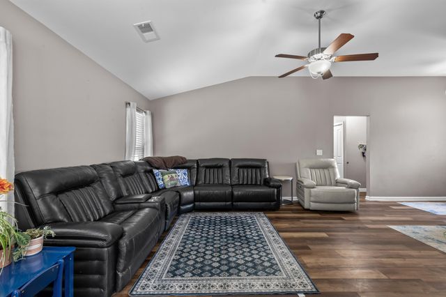 1909 Ronald Phillips Ave., Conway, SC 29527