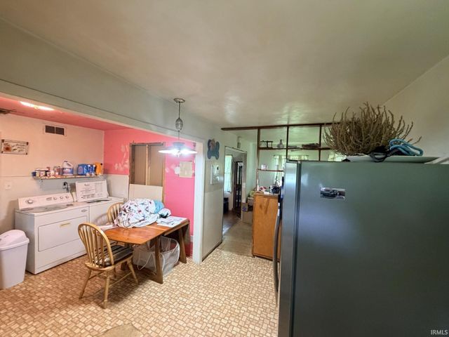 5700 N Fares Avenue, Evansville, IN 47711