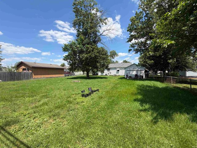5700 N Fares Avenue, Evansville, IN 47711