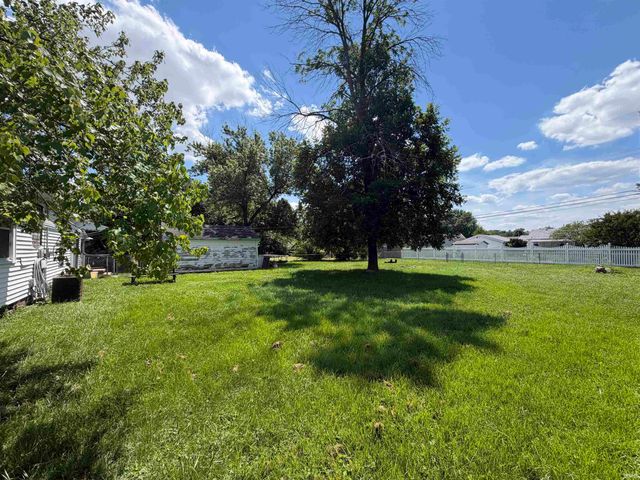 5700 N Fares Avenue, Evansville, IN 47711
