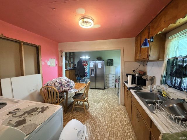 5700 N Fares Avenue, Evansville, IN 47711