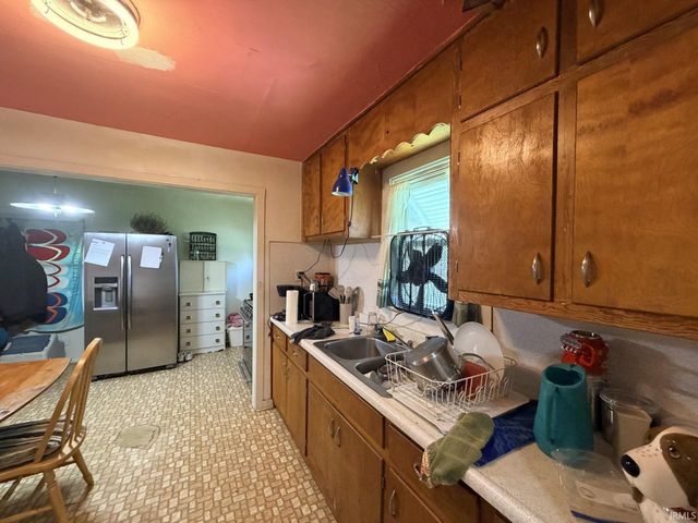 5700 N Fares Avenue, Evansville, IN 47711
