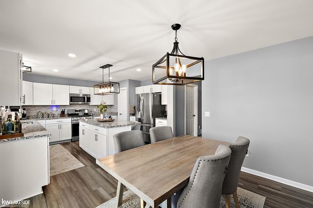 51336 Times Square Drive, Shelby Twp, MI 48315