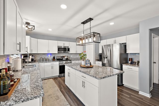 51336 Times Square Drive, Shelby Twp, MI 48315