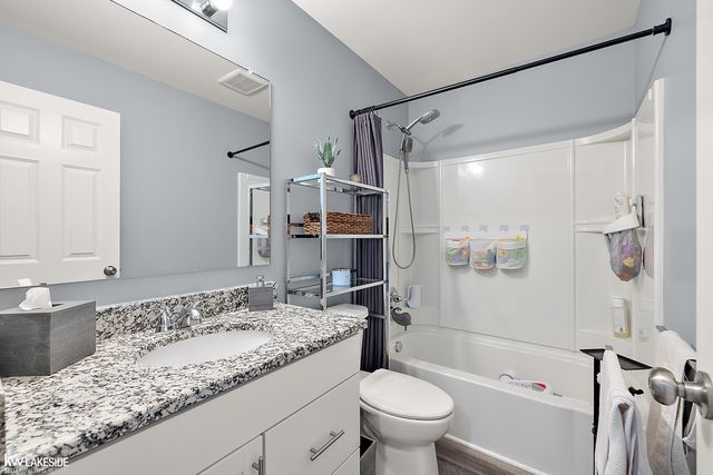 51336 Times Square Drive, Shelby Twp, MI 48315