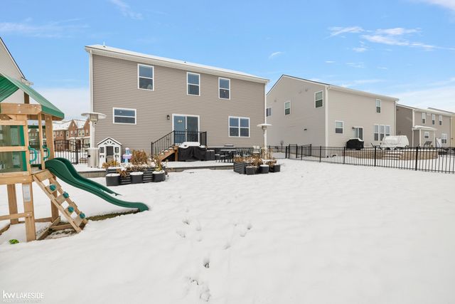 51336 Times Square Drive, Shelby Twp, MI 48315