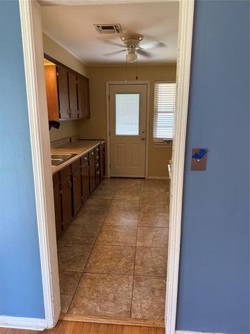 1713 N Warren Avenue, Oklahoma City, OK 73107