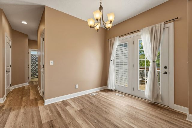 455 Aviators Point, Eleanor, WV 25070