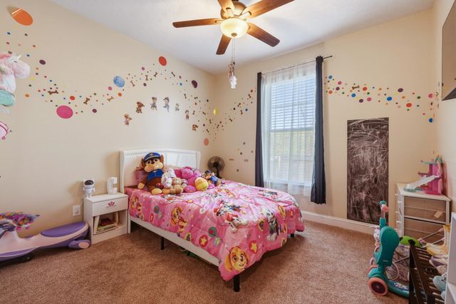455 Aviators Point, Eleanor, WV 25070