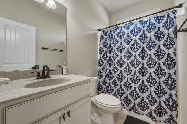 455 Aviators Point, Eleanor, WV 25070