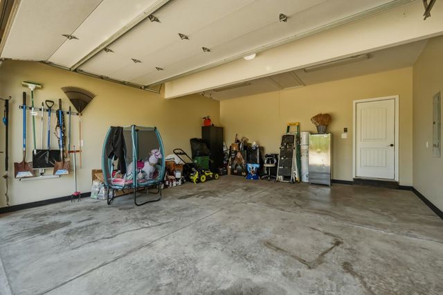 455 Aviators Point, Eleanor, WV 25070