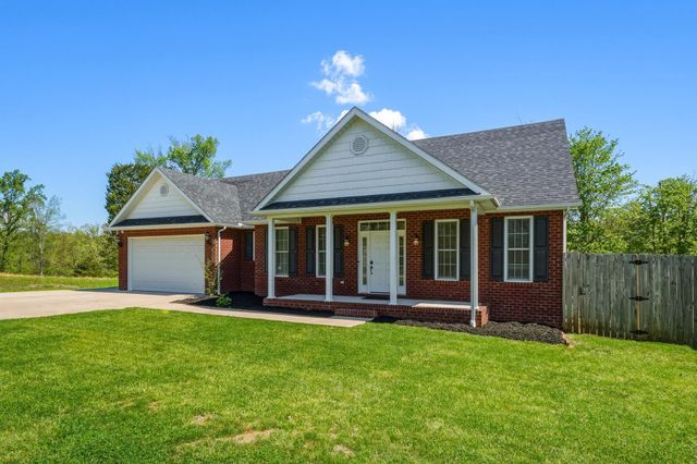 455 Aviators Point, Eleanor, WV 25070