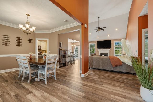 455 Aviators Point, Eleanor, WV 25070
