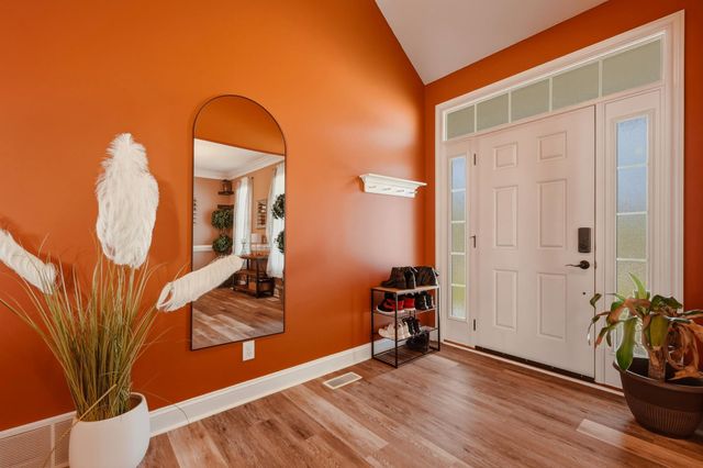 455 Aviators Point, Eleanor, WV 25070