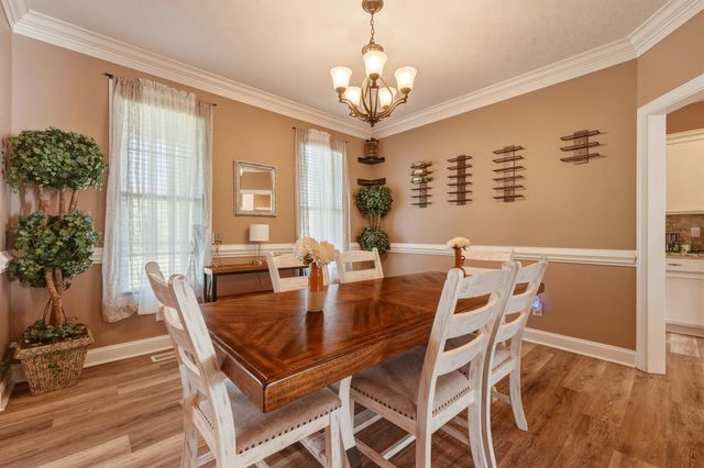 455 Aviators Point, Eleanor, WV 25070
