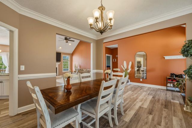 455 Aviators Point, Eleanor, WV 25070
