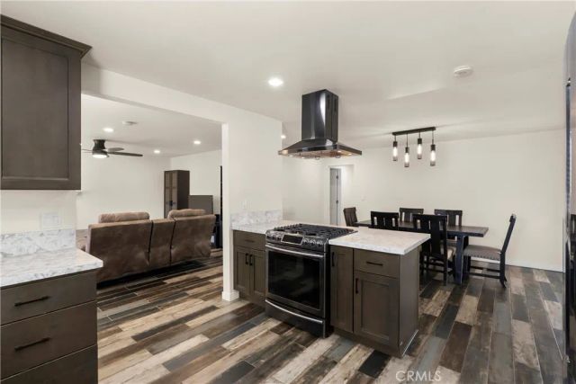 13651 Olympic, Costa Mesa, CA 92626