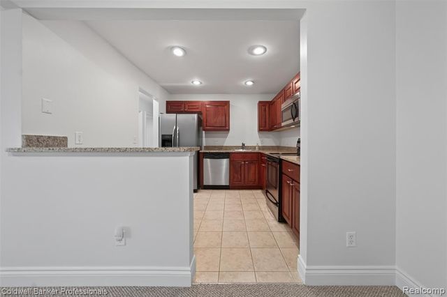 1111 N Old Woodward Avenue 17, Birmingham, MI 48009
