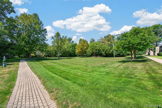 1111 N Old Woodward Avenue 17, Birmingham, MI 48009