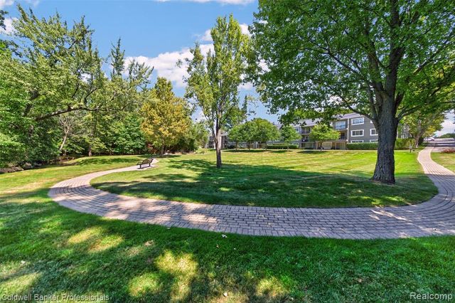 1111 N Old Woodward Avenue 17, Birmingham, MI 48009