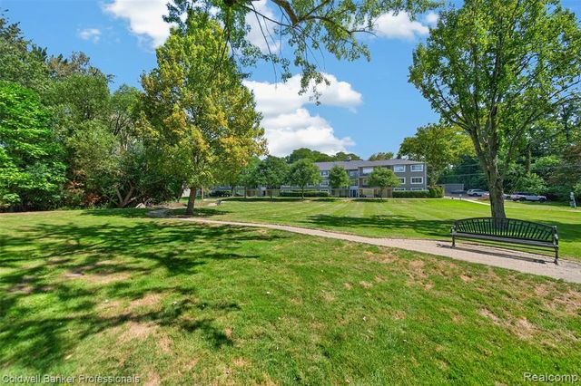 1111 N Old Woodward Avenue 17, Birmingham, MI 48009