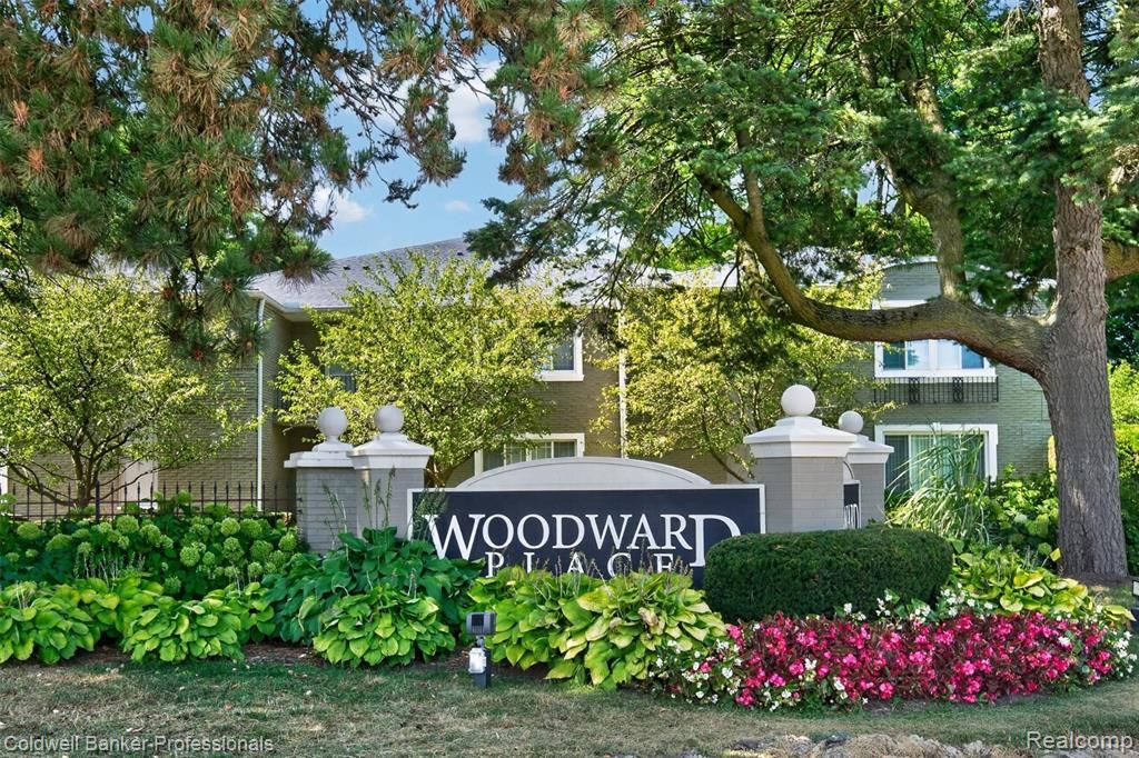 1111 N Old Woodward Avenue 17, Birmingham, MI 48009