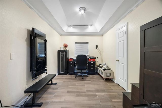 105 E Hawk Avenue, Mcallen, TX 78504