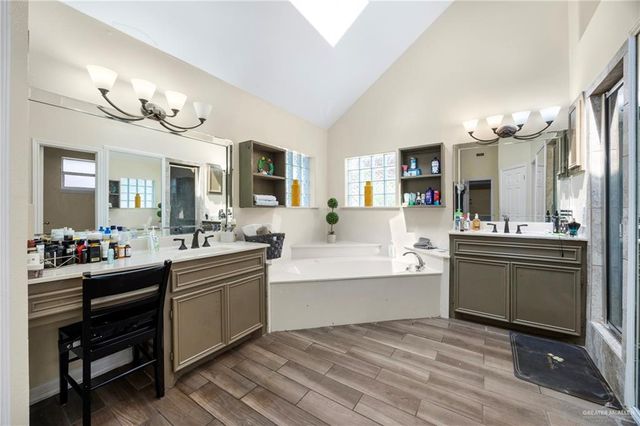 105 E Hawk Avenue, Mcallen, TX 78504