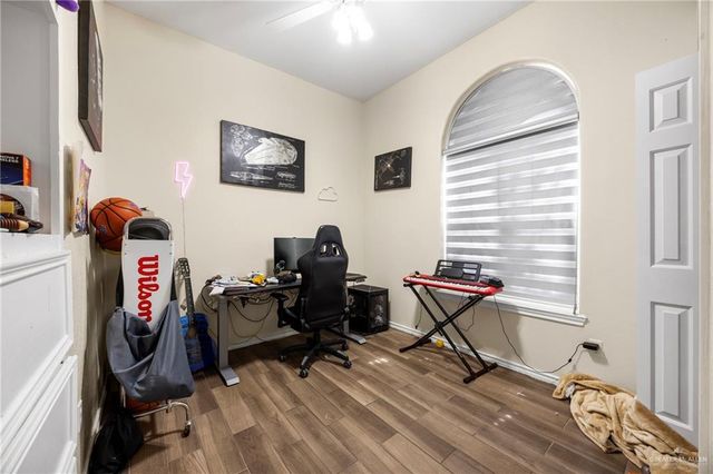 105 E Hawk Avenue, Mcallen, TX 78504