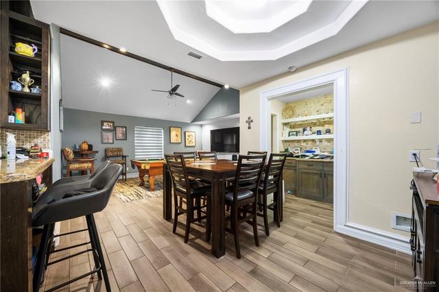 105 E Hawk Avenue, Mcallen, TX 78504