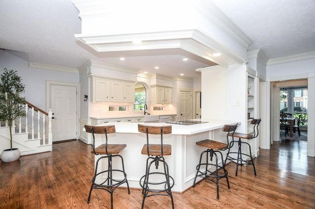 2107 Pecan Trail Drive, Richmond, TX 77406