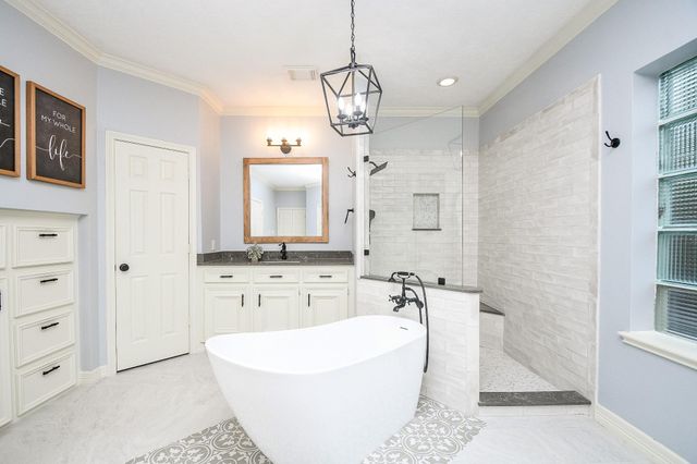 2107 Pecan Trail Drive, Richmond, TX 77406