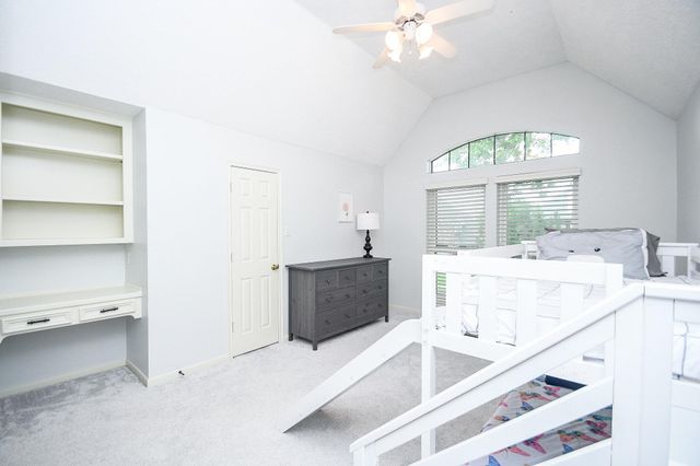 2107 Pecan Trail Drive, Richmond, TX 77406