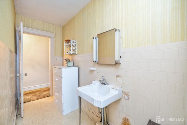 30 Mageira Street, South River, NJ 08882