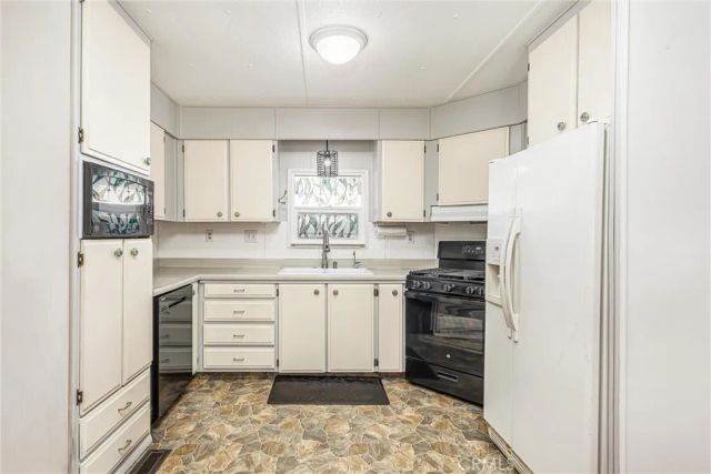 12220 5th St 142, Yucaipa, CA 92399
