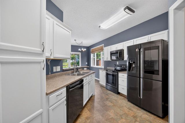 4306 Ivy Avenue SE, Rochester, MN 55904