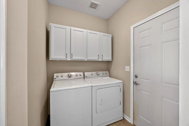 4306 Ivy Avenue SE, Rochester, MN 55904