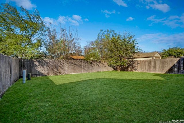 2435 Sundrop Bay, San Antonio, TX 78224