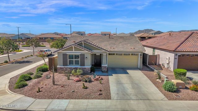 19607 W BADGETT Lane, Litchfield Park, AZ 85340