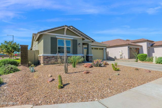 19607 W BADGETT Lane, Litchfield Park, AZ 85340