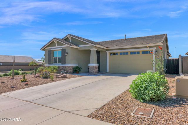 19607 W BADGETT Lane, Litchfield Park, AZ 85340