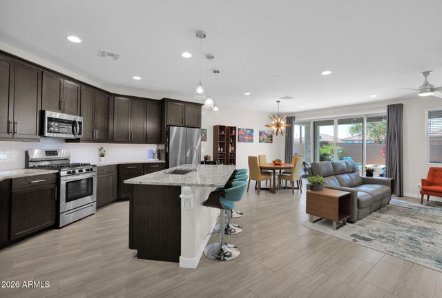 19607 W BADGETT Lane, Litchfield Park, AZ 85340