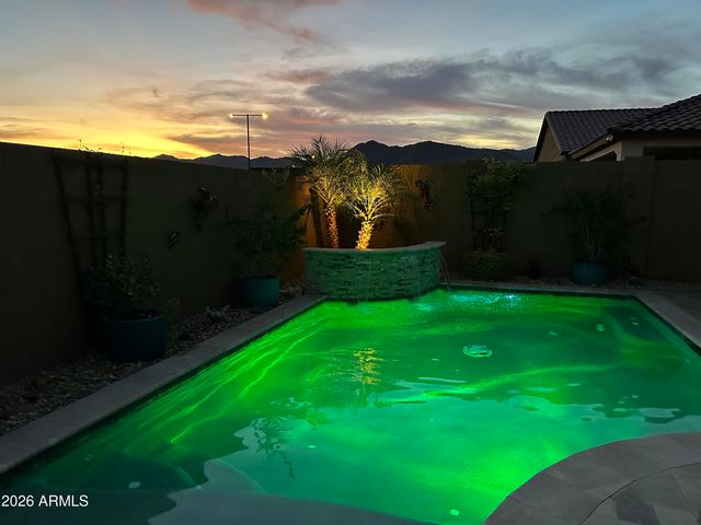 19607 W BADGETT Lane, Litchfield Park, AZ 85340