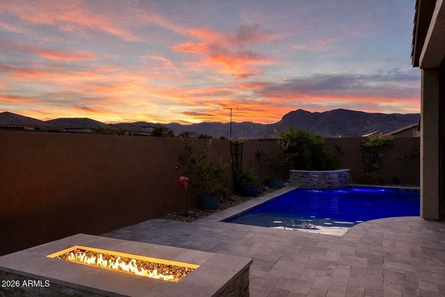 19607 W BADGETT Lane, Litchfield Park, AZ 85340