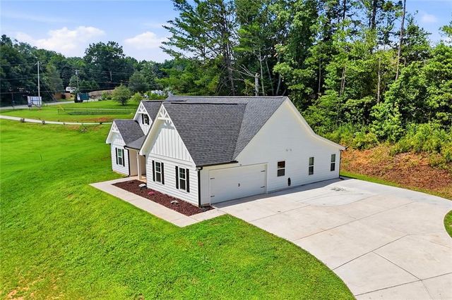 55 Eagles Perch Road, Ball Ground, GA 30107