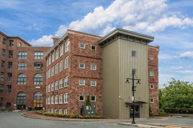 200 Market St 617, Lowell, MA 01852