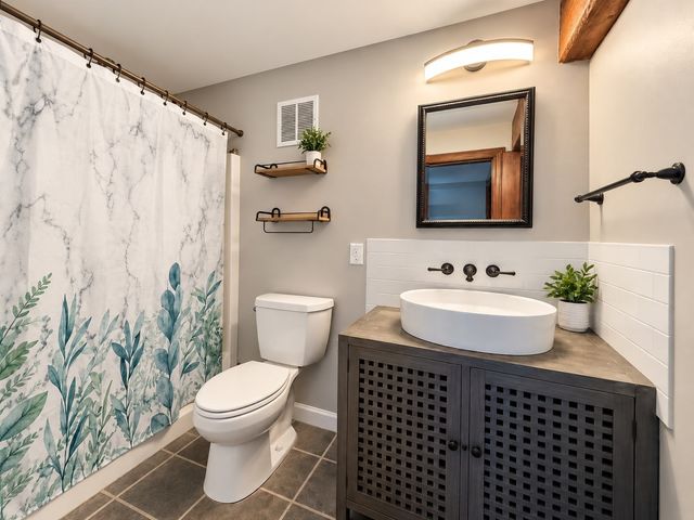 200 Market St 617, Lowell, MA 01852
