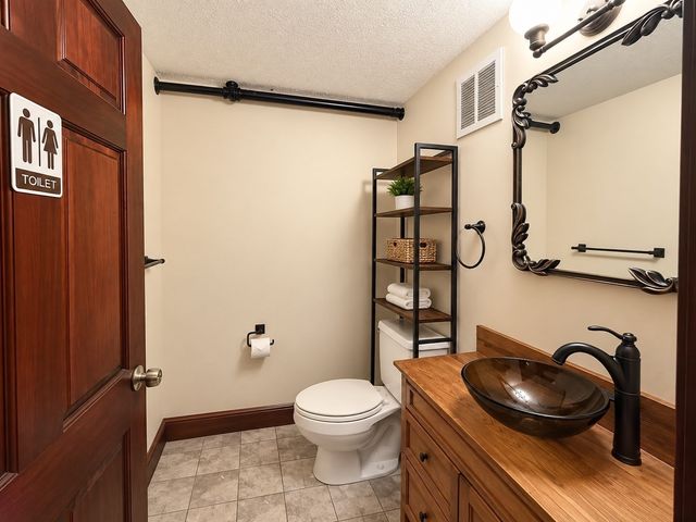200 Market St 617, Lowell, MA 01852
